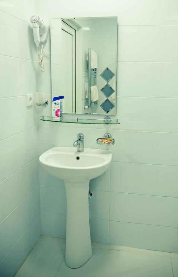 באקו Deyirman Hotel מראה חיצוני תמונה